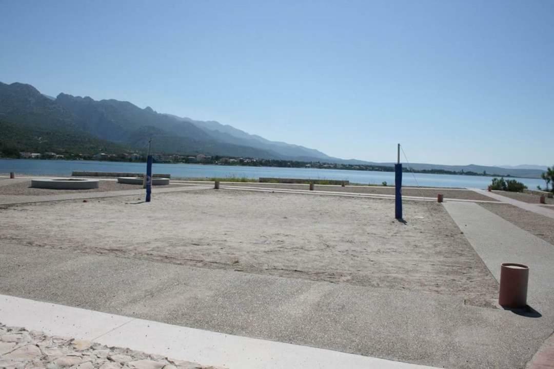 Apartmani Korina Starigrad Paklenica Bagian luar foto